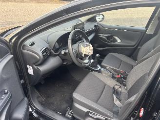 Toyota Yaris 1.0 VVT-I ACTIVE picture 10