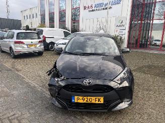 Voiture accidenté Toyota Yaris 1.0 VVT-I ACTIVE 2022/1