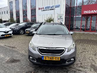 Voiture accidenté Peugeot 2008 1.2 VTI ACTIVE PACK AUTOMAAT RIJDBARE SCHADE 2014/1