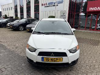 Damaged car Mitsubishi Colt 1.3 EDITION TWO 2010/9