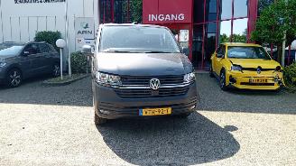 Voiture accidenté Volkswagen Transporter 2.0TDI 81KW L2H1 2023/1