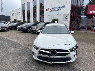 Damaged car Mercedes A-klasse 180 B BUSINESS SOLUTIONAMG 2022/1