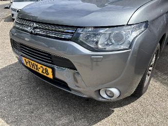 Mitsubishi Outlander 2.0 PHEV INSTYLE picture 3