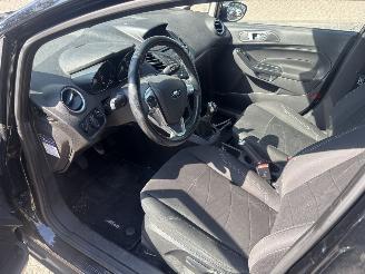 Ford Fiesta  picture 9