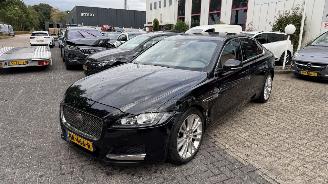 Jaguar XF 2.0D PORTFOLIO picture 2