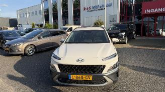 Avarii autoturisme Hyundai Kona 1.6 GDI HEV FASHION BIJGELUID IN MOTOR 2021/5