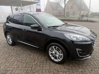 Damaged car Ford Kuga 2.5 PHEV Vignale 2024/2