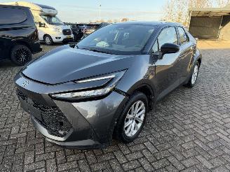 Voiture accidenté Toyota C-HR 1.8 Hybride 2024/3