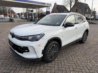 Unfallwagen Volkswagen Tiguan 1.5 eTSi 150 Pk Mild Hybride DSG. Goal 2025/7