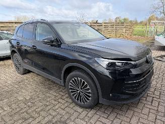 damaged passenger cars Volkswagen Tiguan 1.5 eTSi Goal 2025/6