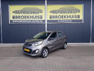 Vaurioauto  passenger cars Kia Picanto 1.2 CVVT Comfort Pack 2011/5