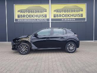 Peugeot 208 1.2 PureTech Active Pack picture 2