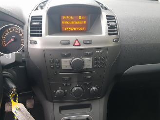 Opel Zafira 1.6 Temptation picture 24
