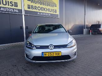 Volkswagen e-Golf e-Golf picture 3