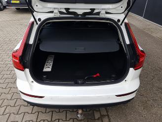 Volvo V-60 2.0 B3 Momentum Advantage picture 9
