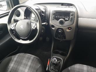 Peugeot 108 1.0 e-VTi Active picture 17