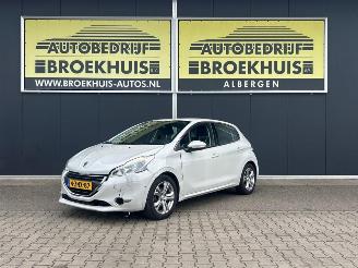 Avarii autoturisme Peugeot 208 1.2 PureTech Allure 2014/8