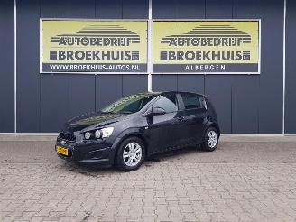 Damaged car Chevrolet Aveo 1.2 LT 2012/4