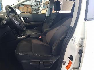 Nissan Qashqai 1.6 Connect Edition picture 13