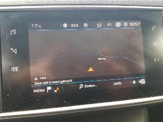 Peugeot 308 SW 1.2 PureTech Blue Lease Executive picture 21