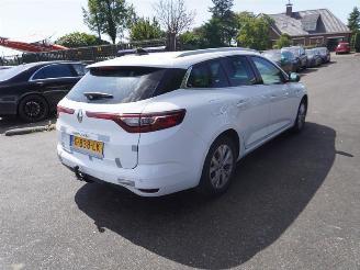 uszkodzony samochody osobowe Renault Mégane Estate 1.3 TCe 115 2019/11