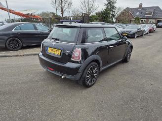 Salvage car Mini Mini 1.6 16v 2010/7