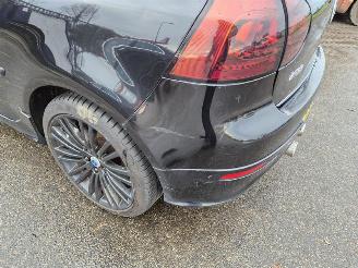 Volkswagen Golf 1.6 FSi picture 7