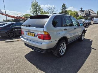 Voiture accidenté BMW X5 3.0 2001/2