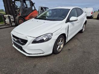Volvo V-40 2.0 T2 picture 3