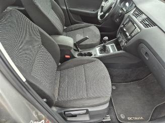 Skoda Octavia Combi 1.2 TSi picture 11