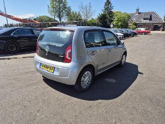 Damaged car Volkswagen Up! 1.0 12v 2013/4