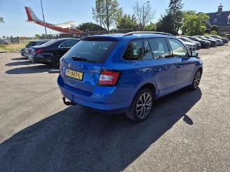 Coche accidentado Skoda Fabia Combi 1.0 TSi 2017/11