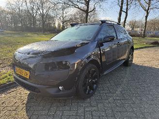 damaged passenger cars Citroën C4 cactus  2016/1