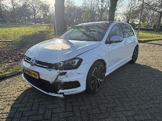 skadebil auto Volkswagen Golf  2014/1