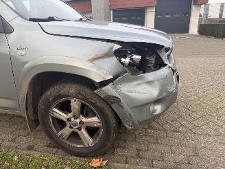 Toyota Rav-4  picture 11