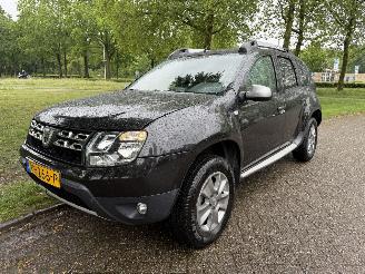 damaged passenger cars Dacia Duster  2017/1
