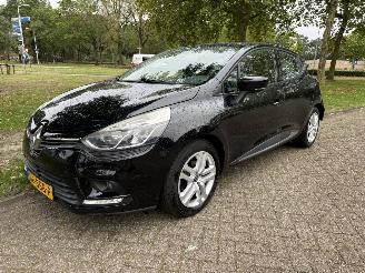 Unfallwagen Renault Clio  2017/1