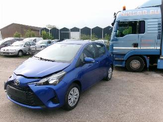 krockskadad bil auto Toyota Yaris 1.5 Y-Oung 5 Drs 2018/4