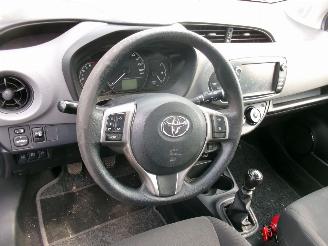 Toyota Yaris 1.5 Y-Oung 5 Drs picture 23