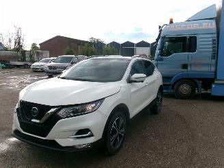 Damaged car Nissan Qashqai 1.2 LE Sport - N-Connect 2018/7
