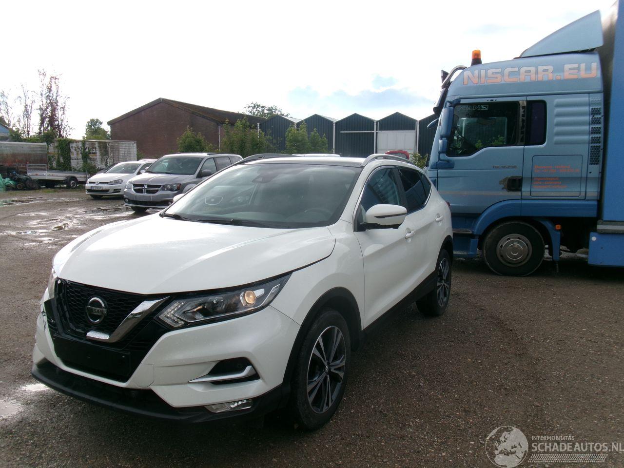 Nissan Qashqai 1.2 LE Sport - N-Connect