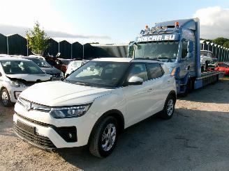 Unfallwagen Ssang yong Tivoli 1.5 Comfort - Automatic 2022/12