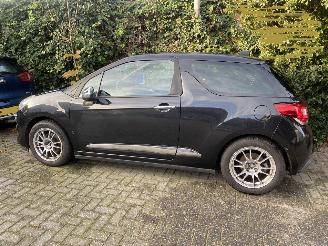 Citroën DS3 Auto is gereserveerd e-HDI 1.6 So Chic picture 44