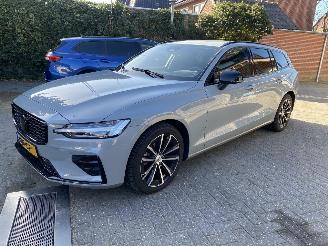 Volvo V-60 2.0 B4 Plus Bright Mild Hybrid VASTE PRIJS picture 1