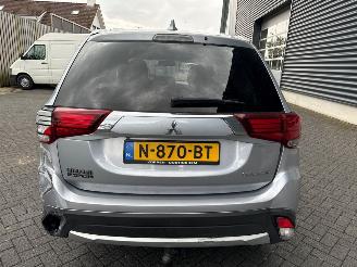 Mitsubishi Outlander 2.0 16V 4x2 SUV  Benzine 1.998cc 110kW (150pk) picture 4