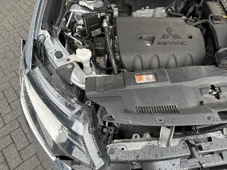 Mitsubishi Outlander 2.0 16V 4x2 SUV  Benzine 1.998cc 110kW (150pk) picture 14
