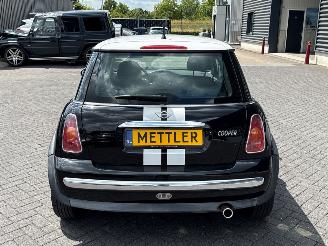 Mini Mini 1.6 16V Cooper Hatchback  Benzine 1.598cc 85kW (116pk) FWD picture 4