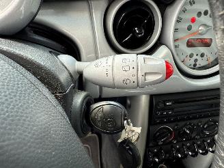 Mini Mini 1.6 16V Cooper Hatchback  Benzine 1.598cc 85kW (116pk) FWD picture 16