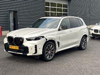 damaged passenger cars BMW X5 M60i xDrive 4.4i V8 32V Mild Hybrid SUV  Elektrisch Benzine 4.395cc 390kW (530pk) 4x4 2024/11