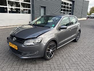 uszkodzony samochody osobowe Volkswagen Polo 1.2 12V BlueMotion Technology Hatchback  Benzine 2009/12